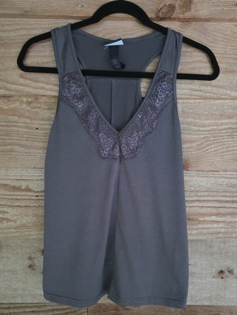 Daytrip Lace-Trim V-Neck Chemise Tank - Gray